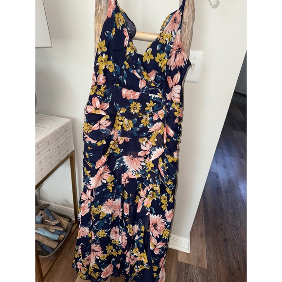 NWT Lulu's Stunning Soiree Navy Blue Floral Print Ruched Midi‎ Dress Lined Large - Picture 7 of 10